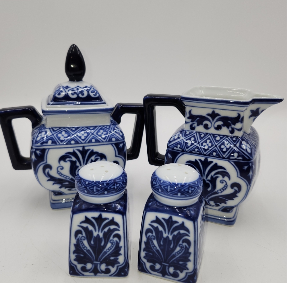 BOMBAY creamer sugar bowl salt pepper shaker Cobalt Blue White Chinoiserie